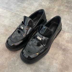 ferragamo black leather loafers